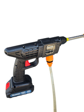 Učitajte sliku u preglednik galerije, MAKITA aku miniwash s dvije baterije