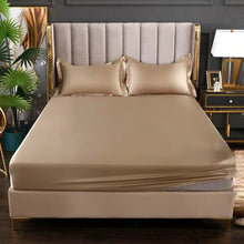 Učitajte sliku u preglednik galerije, Plahta za bračni krevet s gumicom